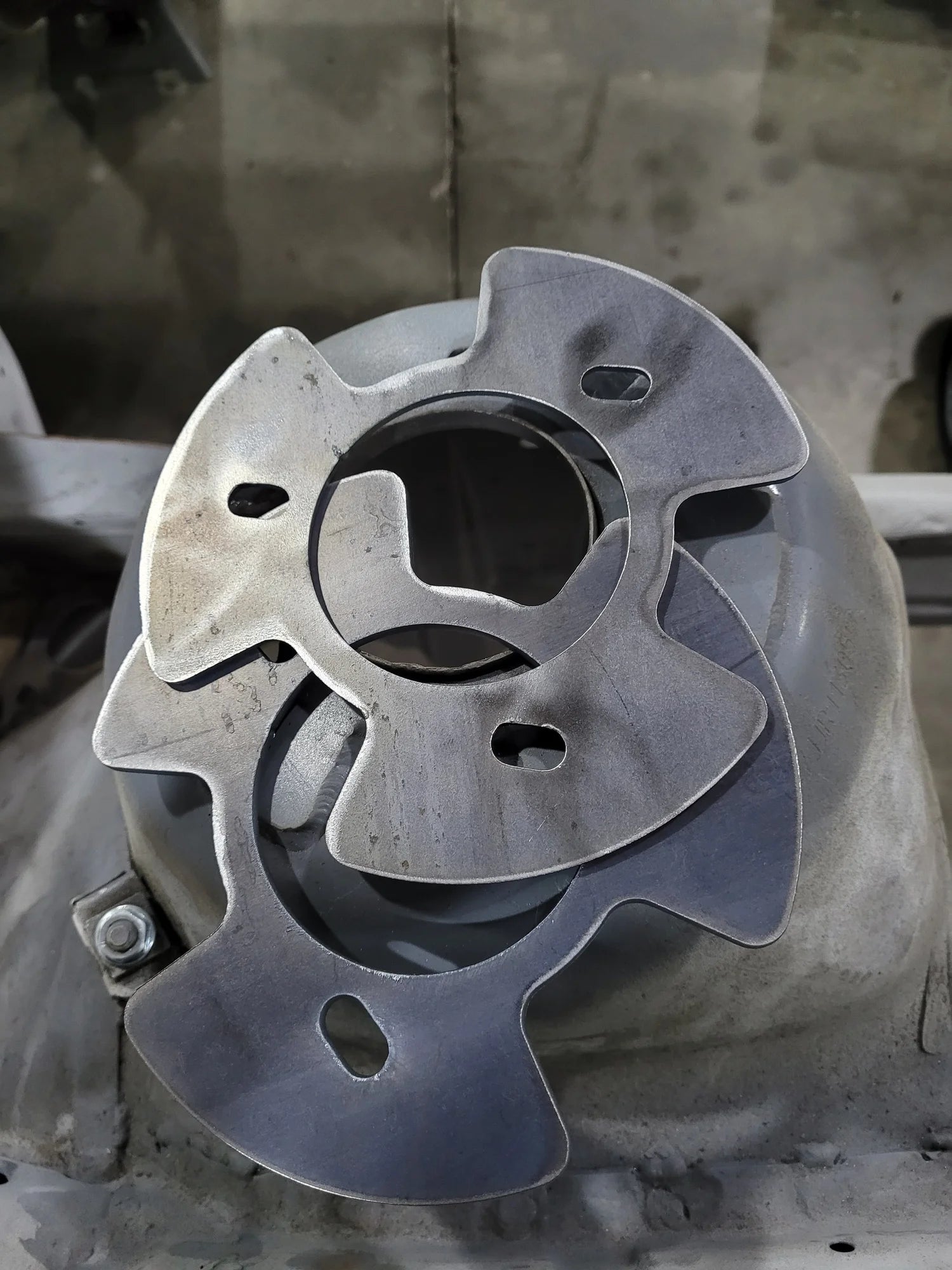 E46 WELD IN FRONT STRUT TOWER REINFORCEMENT